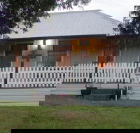 Tinonee Cottages - Accommodation Main Beach