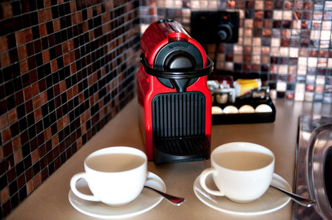 Vintages Accommodation - Accommodation Main Beach 2