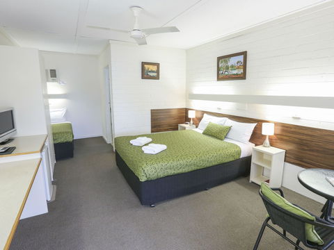7th Street Motel - Accommodation Main Beach 0