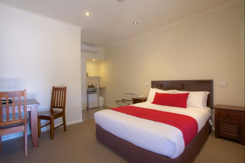 Amaroo Motel - Accommodation Main Beach 0