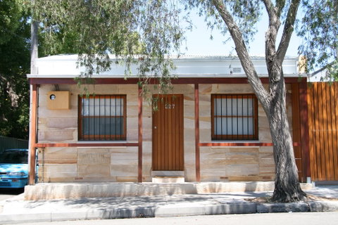 Australia Street Cottage - Accommodation Main Beach 0