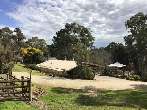 Barrenjoey Hideaway - Accommodation Main Beach 0