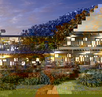 Bellevue Accommodation The Bellevue Kiama - Accommodation Main Beach