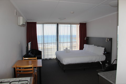Burnie Ocean View Motel - Accommodation Main Beach 0