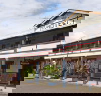 Crown Hotel Motel - Accommodation Main Beach