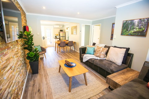 Fioras On Delany - Accommodation Main Beach 0