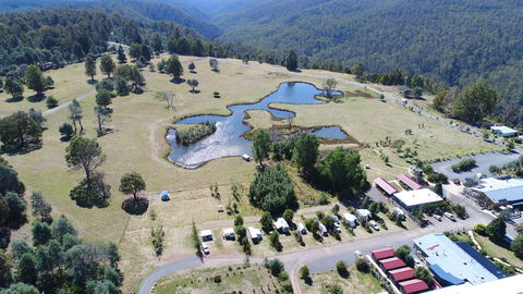 Highland Caravan Park - Accommodation Main Beach 2