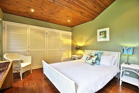 Indooroopilly - Accommodation Main Beach 2