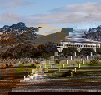 Lallibroch - Accommodation Main Beach