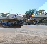 Lyndhurst Hotel Roadhouse Motel  Caravan Park