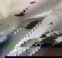 Miners Ridge Vineyard Railway Carriage BB - Accommodation Main Beach