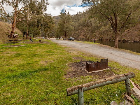 O'Hares Campground - Accommodation Main Beach 1