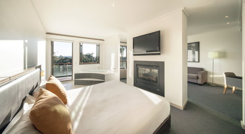 RACV Goldfields Resort - Accommodation Main Beach 1