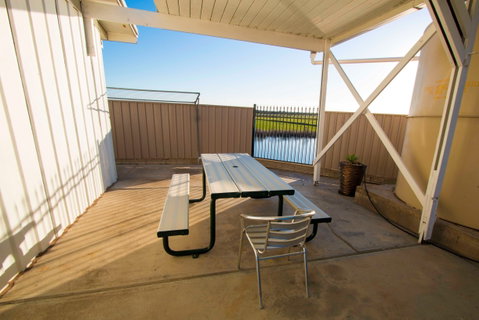 River View Rest - Accommodation Main Beach 0