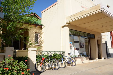 The Glen Bakery - Accommodation Main Beach 0