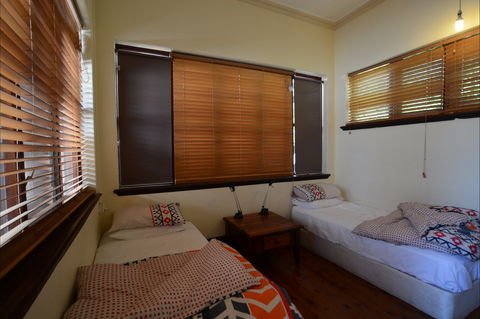 The Glen Bakery - Accommodation Main Beach 2