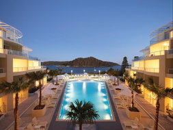 Book Hardys Bay Accommodation Vacations Accommodation Main Beach Accommodation Main Beach