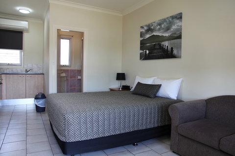 Tumut Apartments - Accommodation Main Beach 1