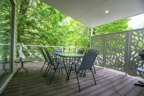 Aberdeen - Accommodation Main Beach 2