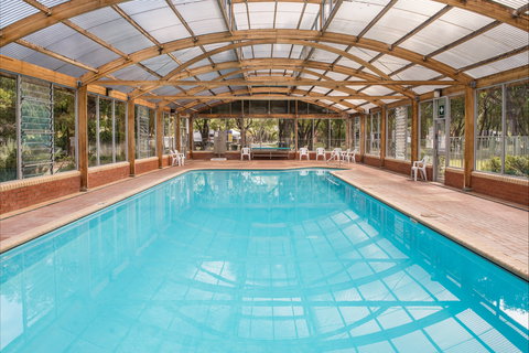 Amblin Holiday Park - Accommodation Main Beach 2