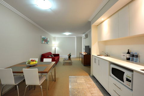 APX Darling Harbour - Accommodation Main Beach 2