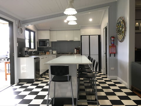 Area 51 Warwick - Accommodation Main Beach 1