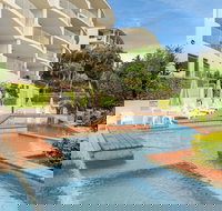 Bellevue At Trinity Beach