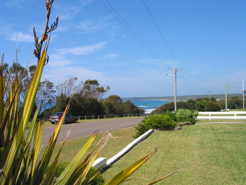 Berrara Cove Beach House - Accommodation Main Beach 0