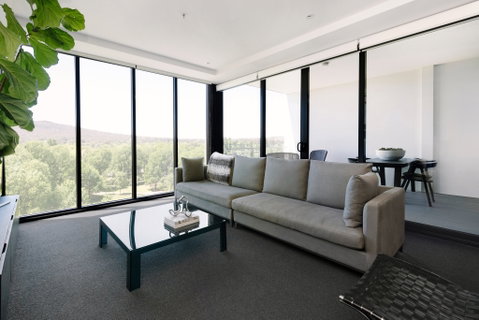 Birch Apartments - Accommodation Main Beach 2