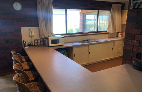 Calm Seas - Accommodation Main Beach 2