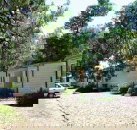 Camp Cypress Cabin and Caravan Park