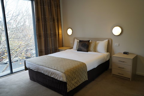 Carlton Lygon Lodge - Accommodation Main Beach 1