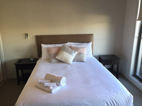 Cypress Apartment 39C - Accommodation Main Beach 2