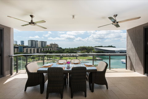 Darwin Waterfront Luxury Suites - Accommodation Main Beach 0