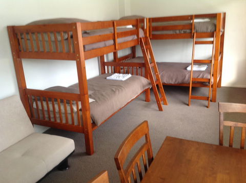 Derwent Valley Resort - Accommodation Main Beach 1