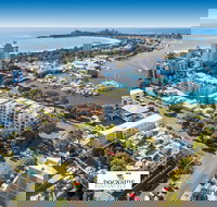 Dockside Holiday Apartments - Accommodation Main Beach