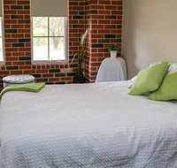 Downunder Farmstays - Accommodation Main Beach