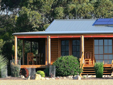 Eleanor River Homestead - Accommodation Main Beach 2