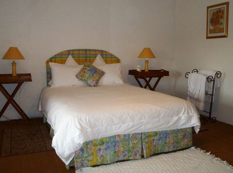 Ethel's Cottage - Accommodation Main Beach 1