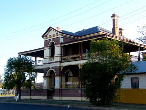 Gidgee Guesthouse - Accommodation Main Beach 0