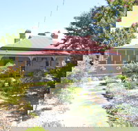 Haywards Cottage - Accommodation Main Beach