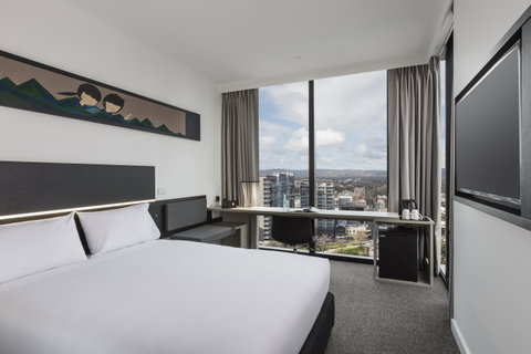 Ibis Adelaide - Accommodation Main Beach 0