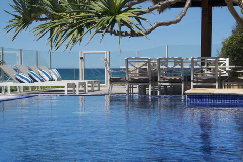 Liapari Beach House - Accommodation Main Beach 0
