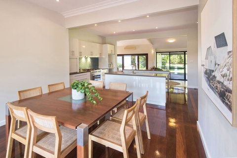 Margaret River Manor - Accommodation Main Beach 2
