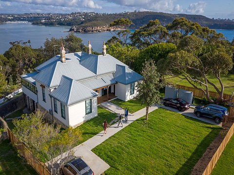 Middle Head Officers Quarters - Accommodation Main Beach 0