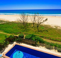 Pelican Sands Beach Resort - Accommodation Main Beach