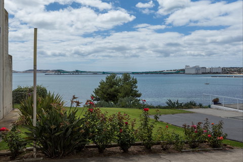 Spalding Lodge Unit 16 - Accommodation Main Beach 0