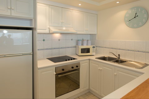 Spalding Lodge Unit 12 - Accommodation Main Beach 2