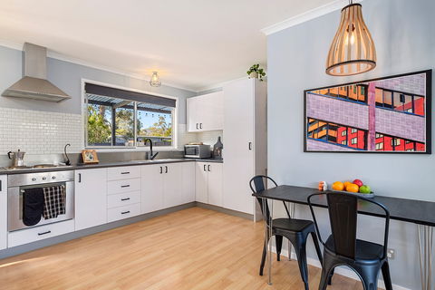 Three Beaches - Accommodation Main Beach 2