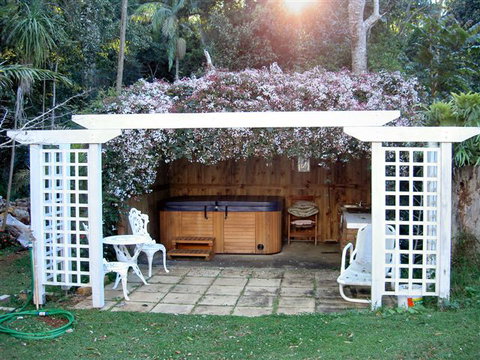 Curtis Falls Mountain Retreat - Accommodation Main Beach 2